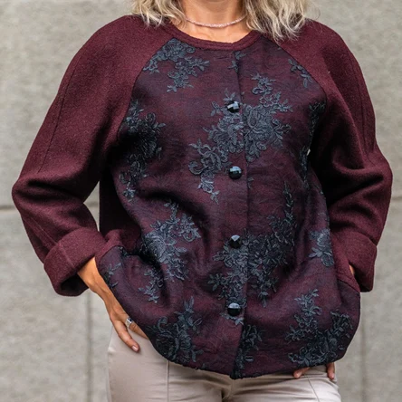 Жакет с кружевом